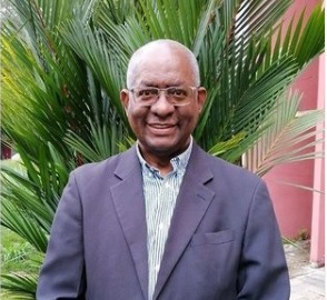 Mgter. Ricardo Parker